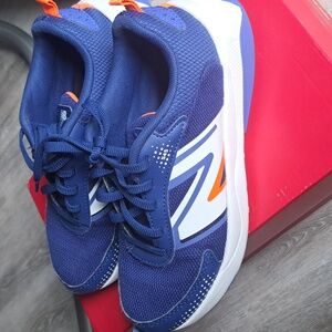 Big boy new blanace sneakers size 3 1/2